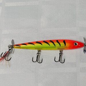 RAPALA SHADOW X-RAP PROP 11 FISHING LURE ANGLER GEAR GREEN RED 3 HOOK FISH LURE